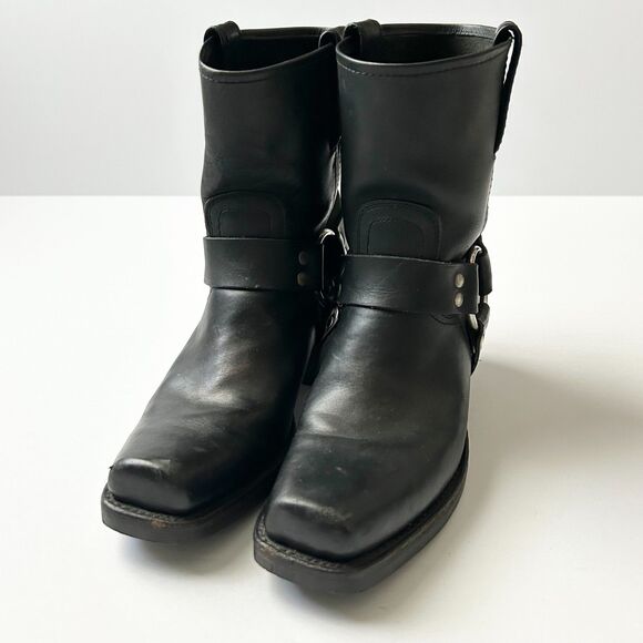 Frye Womens Harness 8R Ankle Boot in Black Leather Size 8 - Picture 2 of 9